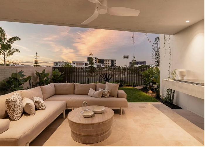 Finding the Right Outdoor Furniture: Tips & Tricks