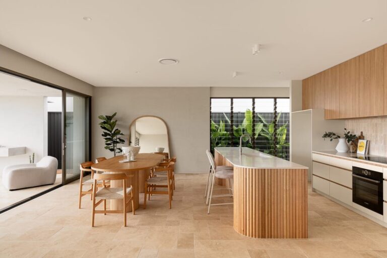Warrego Drive Pelican Waters